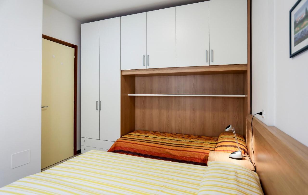 Ca' Mira Apartments Каорле Экстерьер фото
